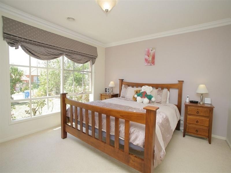 15 Orchid Street, Narre Warren South VIC 3805