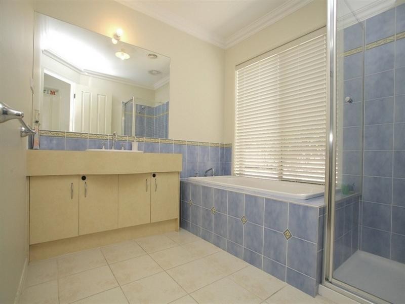 15 Orchid Street, Narre Warren South VIC 3805