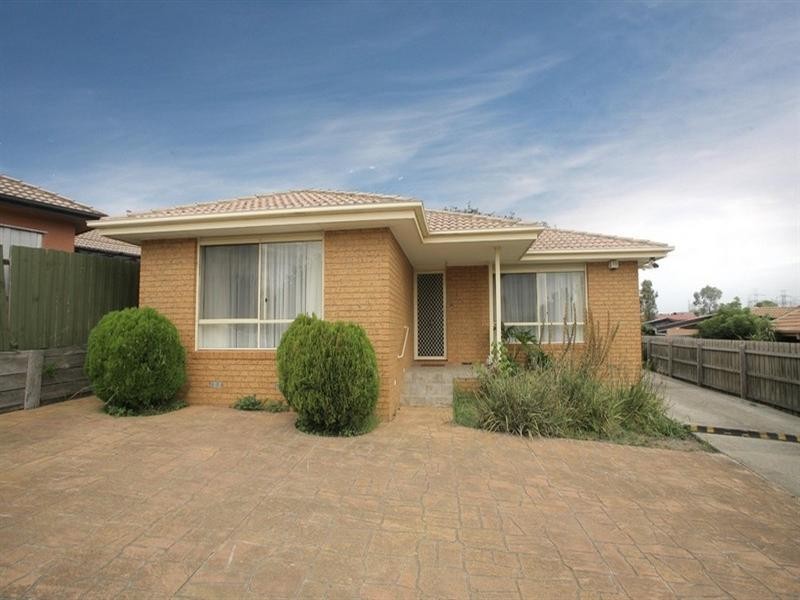 1/202 Waradgery Drive, Rowville VIC 3178