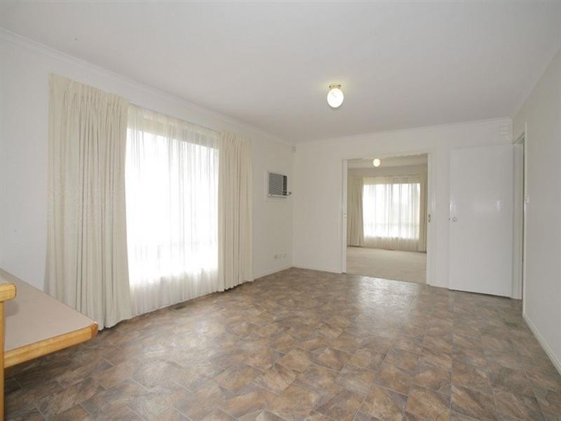 1/202 Waradgery Drive, Rowville VIC 3178