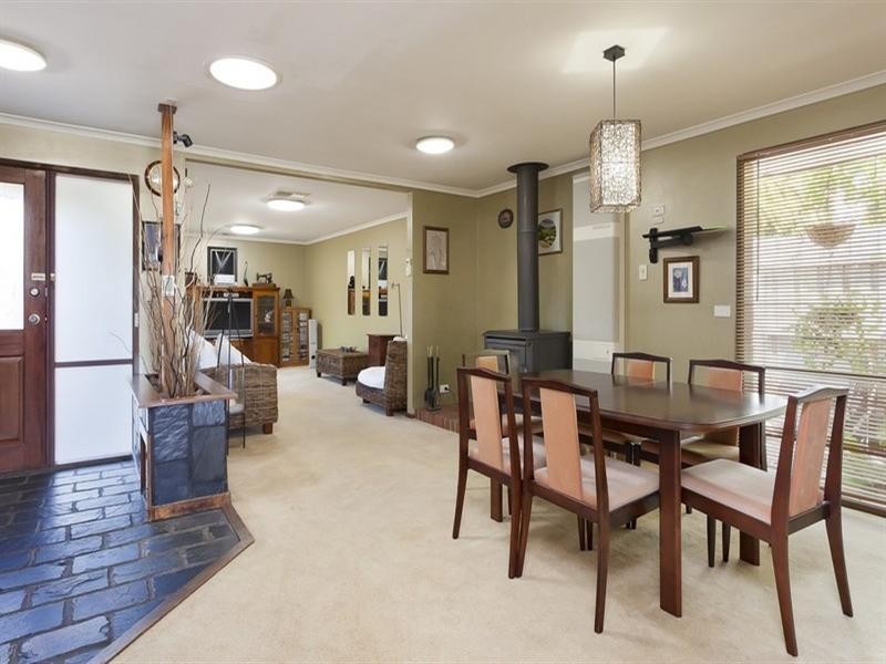 13 Fernlea Avenue, Rowville VIC 3178