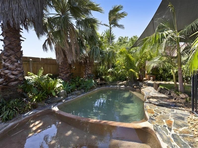 13 Fernlea Avenue, Rowville VIC 3178