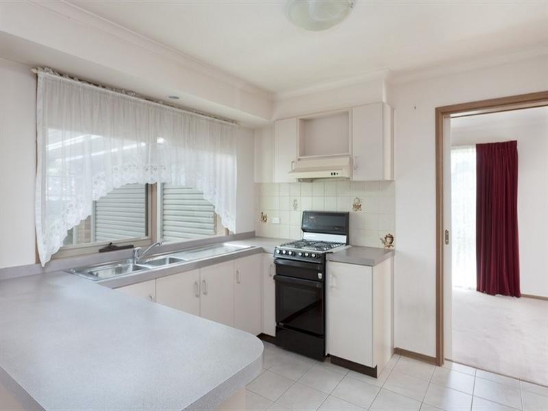 11 Vista Crescent, Rowville VIC 3178