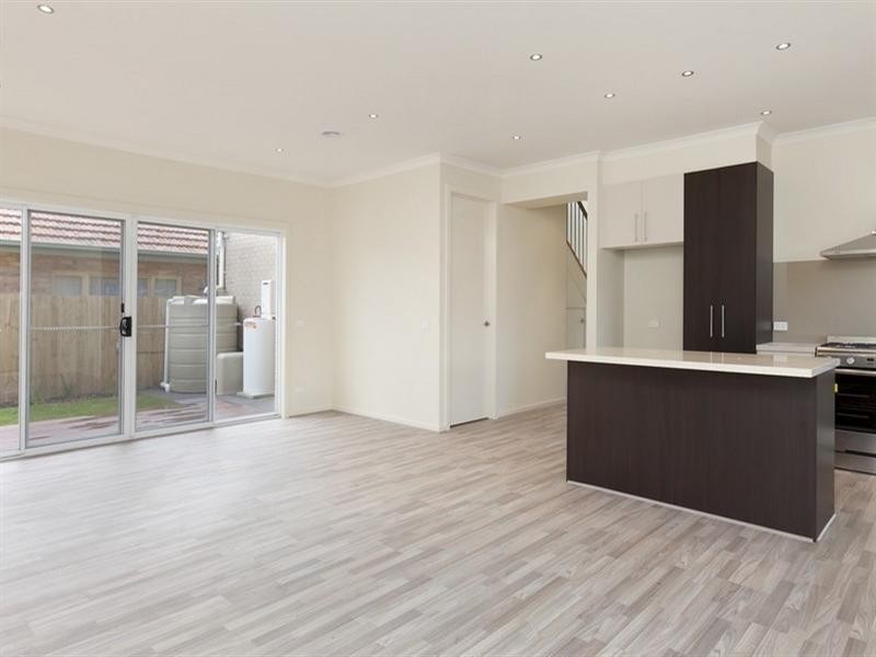 1/1584 Dandenong Road, Huntingdale VIC 3166