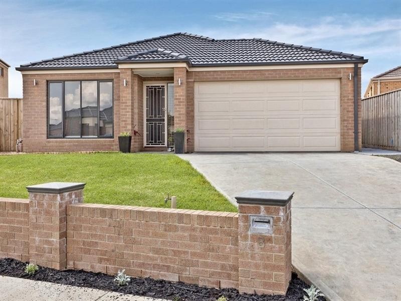 8 Hereford Close, Berwick VIC 3806