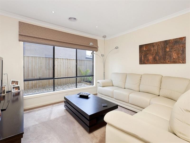 8 Hereford Close, Berwick VIC 3806