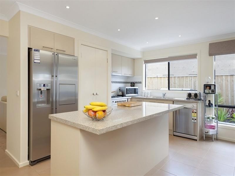 8 Hereford Close, Berwick VIC 3806