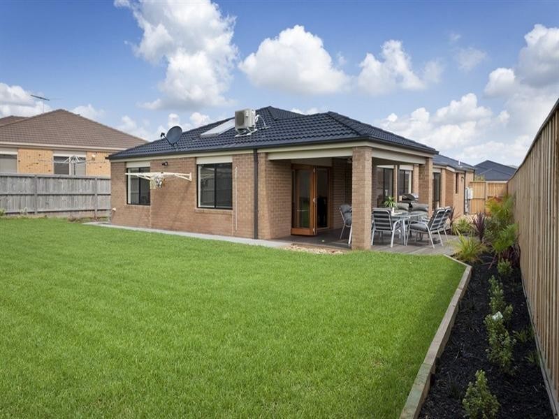 8 Hereford Close, Berwick VIC 3806