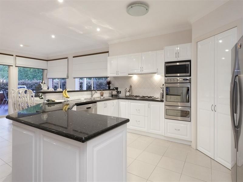 41 Parkside Boulevard, Lysterfield South VIC 3156