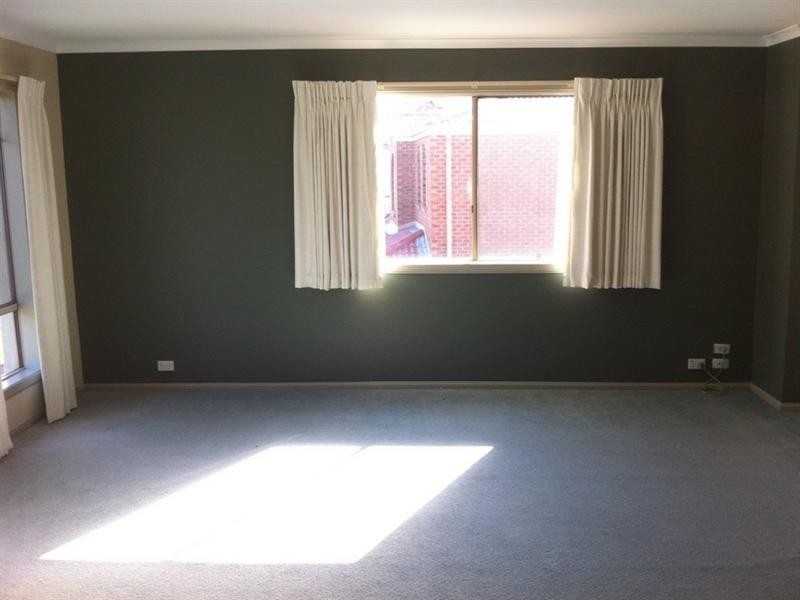 24 Rosewood Boulevard, Lysterfield VIC 3156