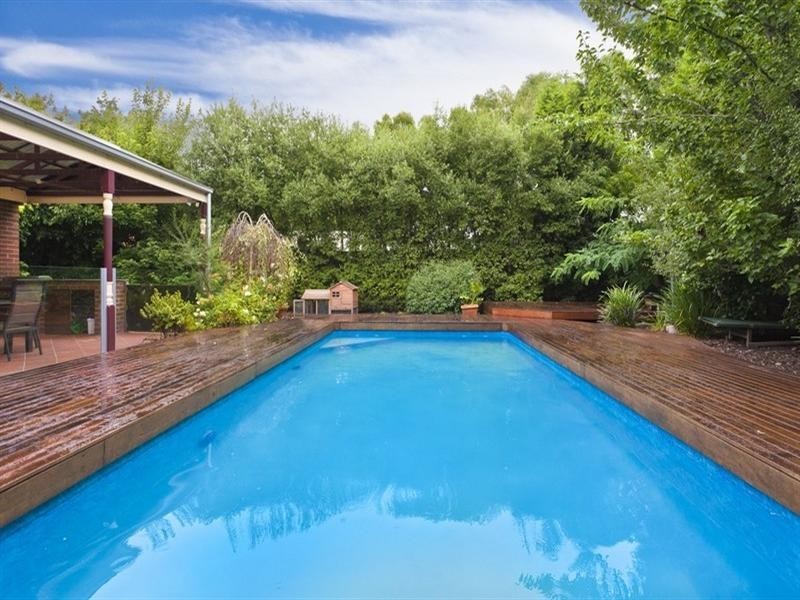 40 Waradgery Drive, Rowville VIC 3178