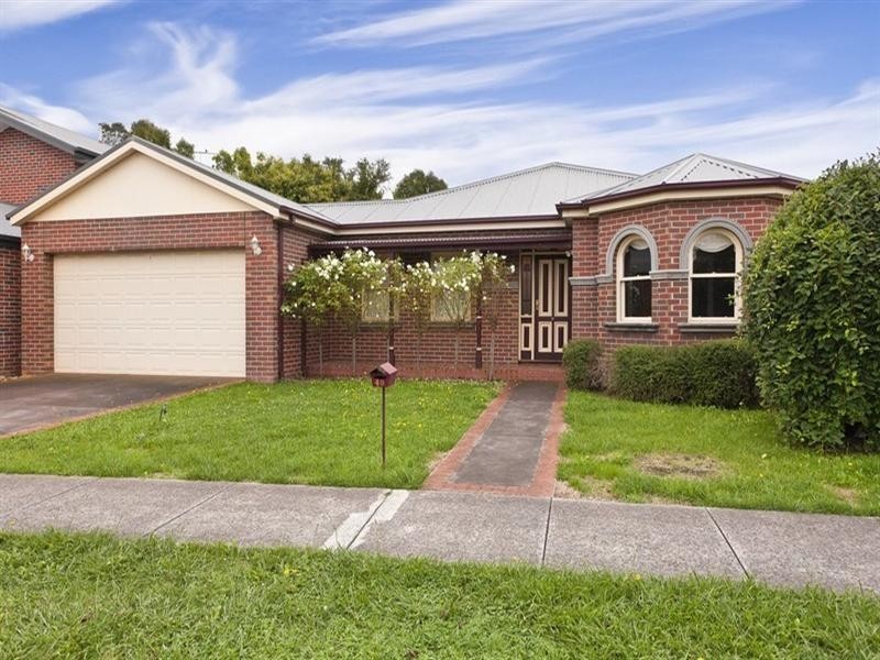 40 Waradgery Drive, Rowville VIC 3178
