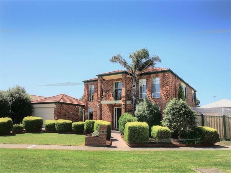 9 Armstrong Drive, Rowville VIC 3178