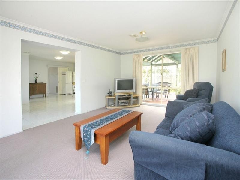 9 Armstrong Drive, Rowville VIC 3178