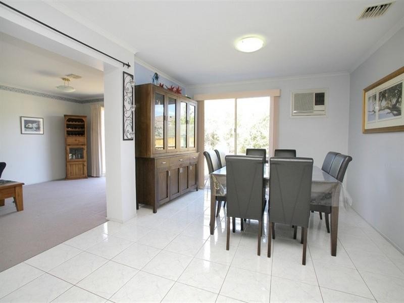 9 Armstrong Drive, Rowville VIC 3178