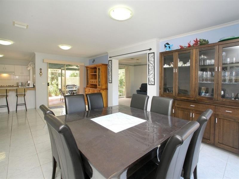 9 Armstrong Drive, Rowville VIC 3178