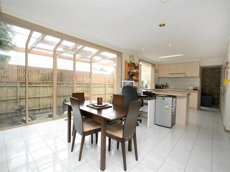 1 Gilligans Court, Rowville VIC 3178