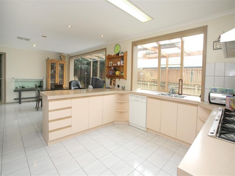 1 Gilligans Court, Rowville VIC 3178