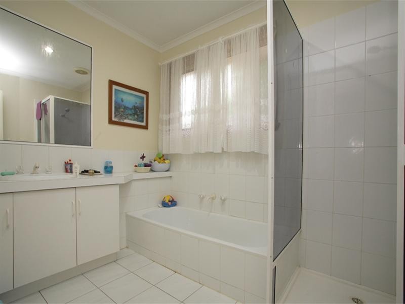 1 Gilligans Court, Rowville VIC 3178