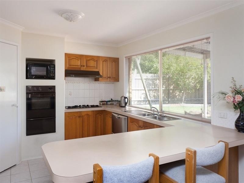 8 Wahroonga Court, Rowville VIC 3178