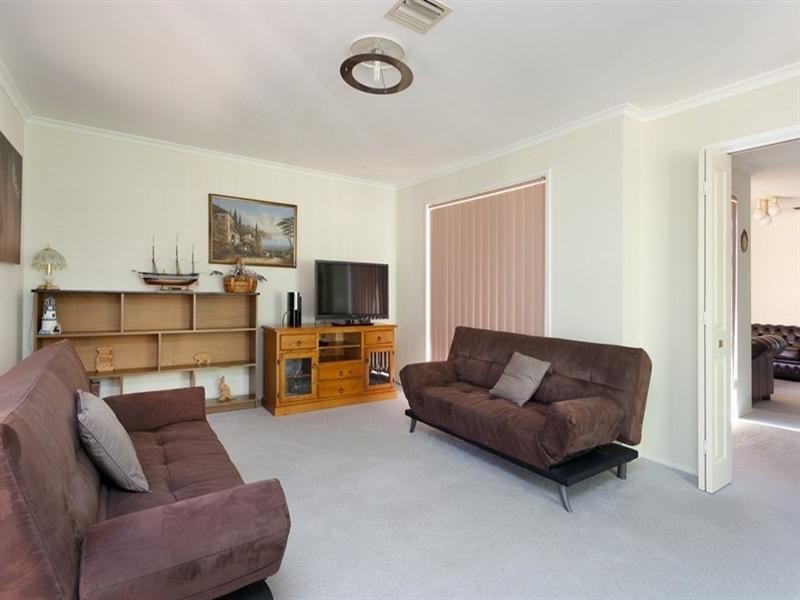 8 Wahroonga Court, Rowville VIC 3178