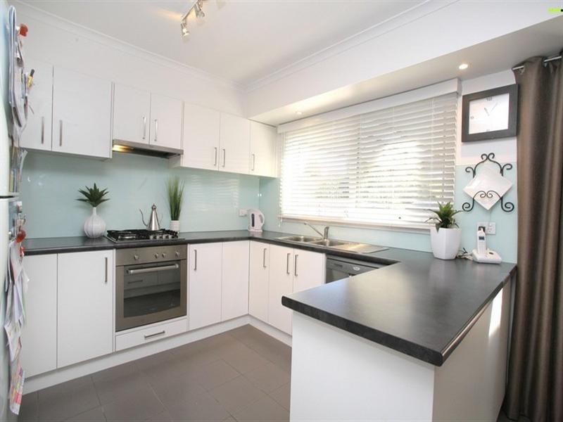 203 Dandelion Drive, Rowville VIC 3178