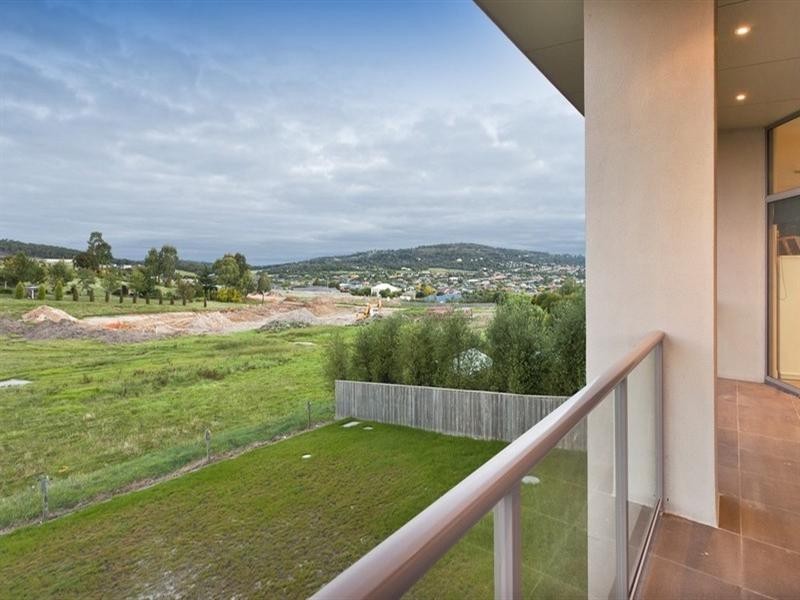 6B Lords Court, Lysterfield VIC 3156