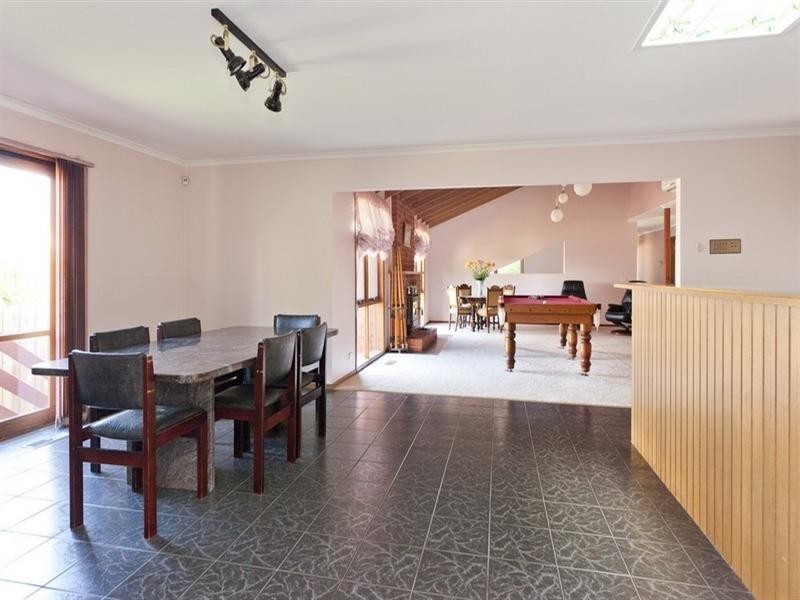 8 Virgilia Court, Rowville VIC 3178