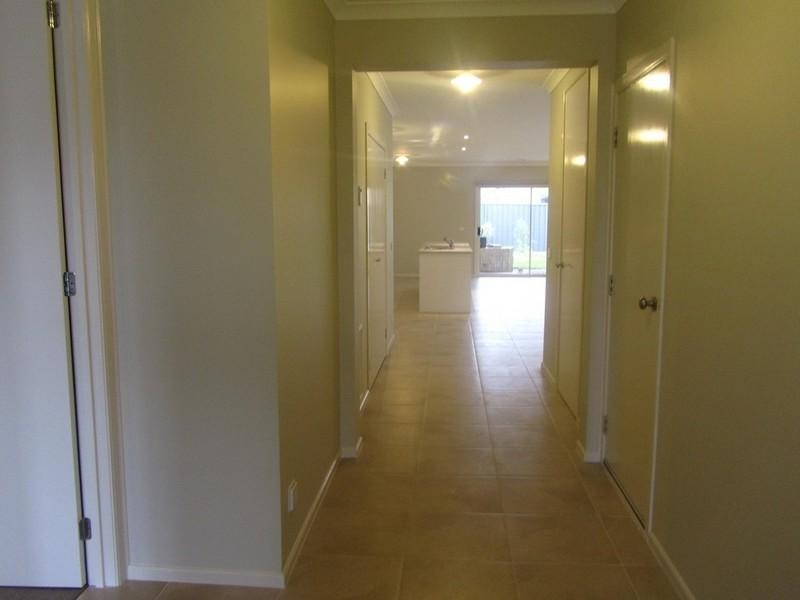 11 Flack Way, Cranbourne North VIC 3977