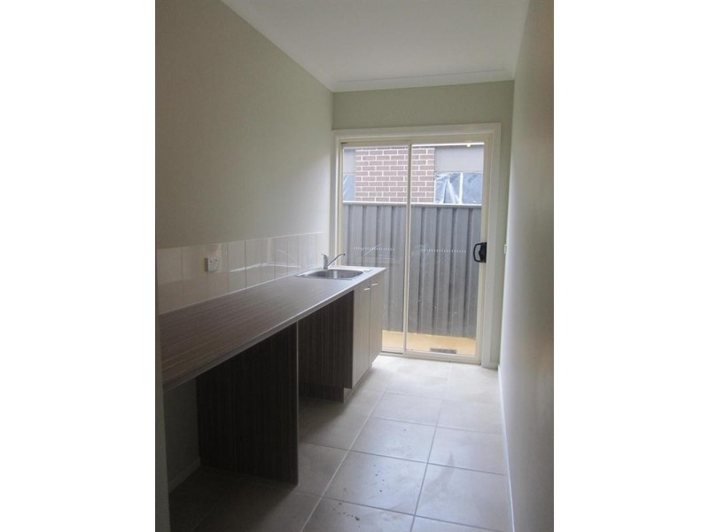 11 Flack Way, Cranbourne North VIC 3977