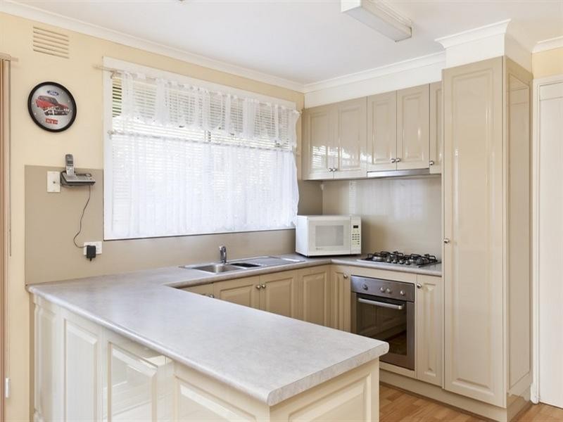 14 Holbein Court, Scoresby VIC 3179