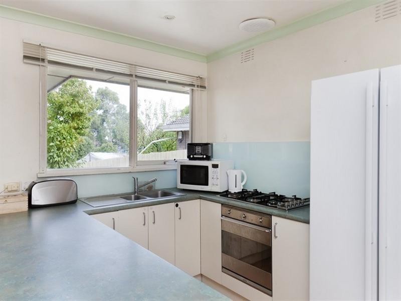 3 Clunies Ross Crescent, Mulgrave VIC 3170