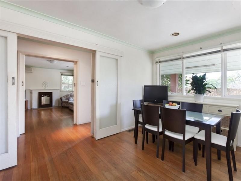 3 Clunies Ross Crescent, Mulgrave VIC 3170