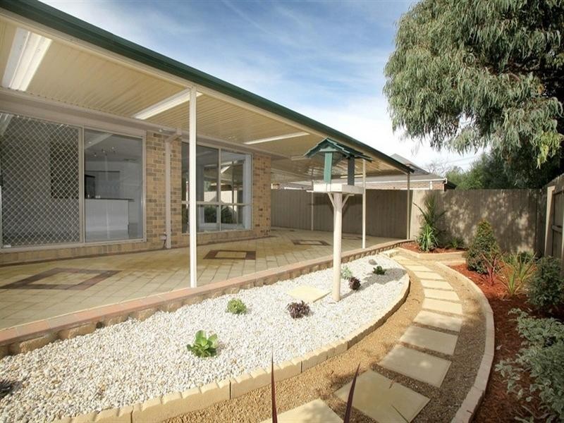 11 Kalimna Avenue, Rowville VIC 3178