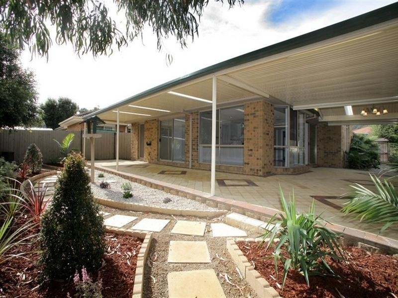 11 Kalimna Avenue, Rowville VIC 3178