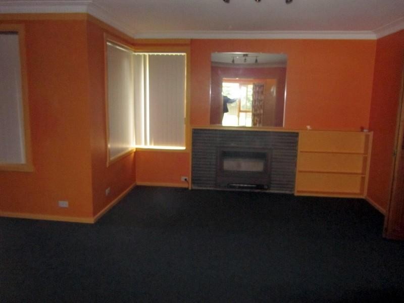 16 O’Connor Road, Knoxfield VIC 3180