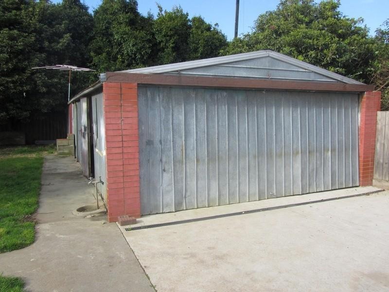 16 O’Connor Road, Knoxfield VIC 3180
