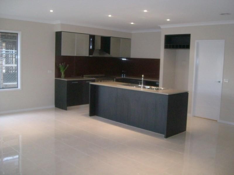 70 Mountainview Boulevard, Cranbourne North VIC 3977