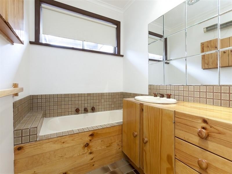 81 Grayson Drive, Scoresby VIC 3179