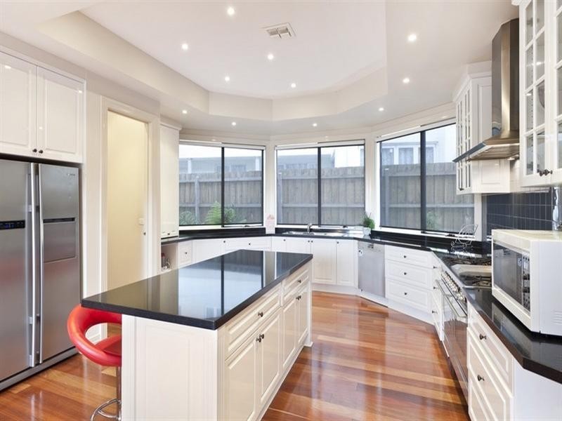 25 Aranmore Crescent, Narre Warren North VIC 3804