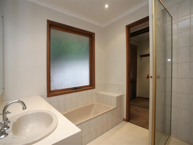 7 Fernlea Avenue, Rowville VIC 3178