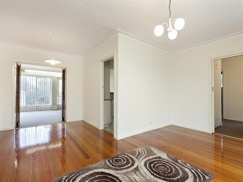 31 Le Gallienne Crescent, Mulgrave VIC 3170