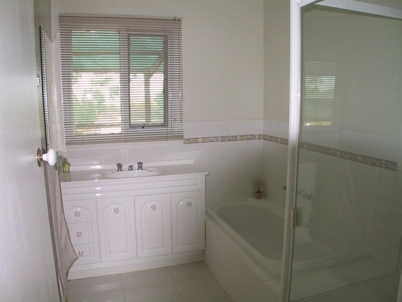 46 Stamford Crescent, Rowville VIC 3178