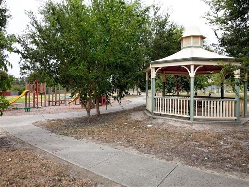 46 Sherwood Way, Lysterfield VIC 3156