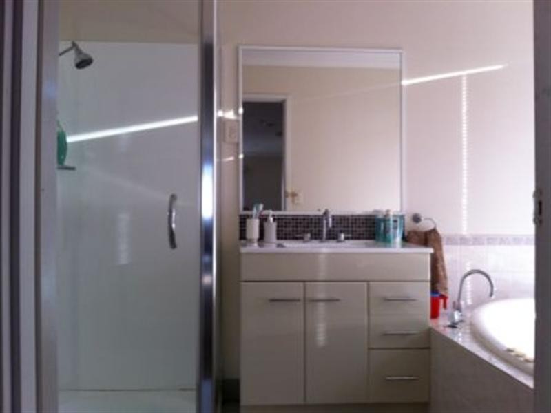 48 Turramurra Drive, Rowville VIC 3178