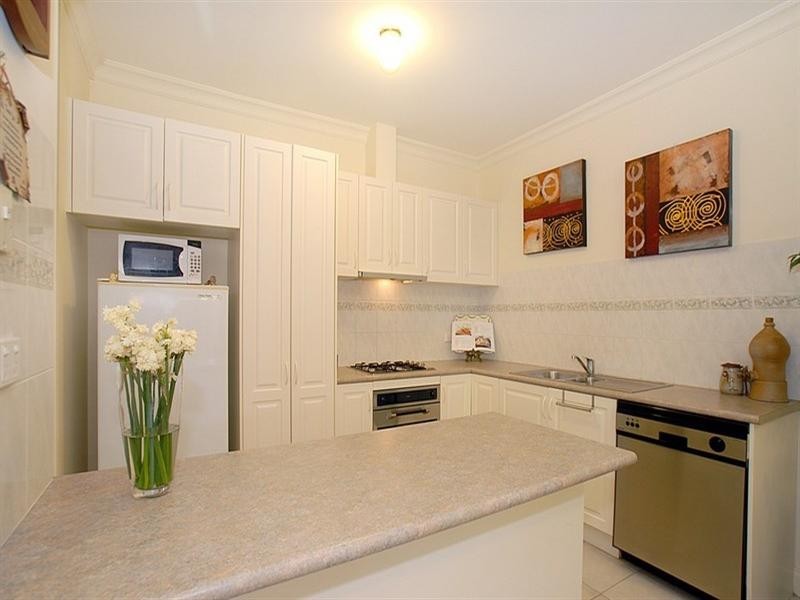 4/14 Yvette Drive, Rowville VIC 3178