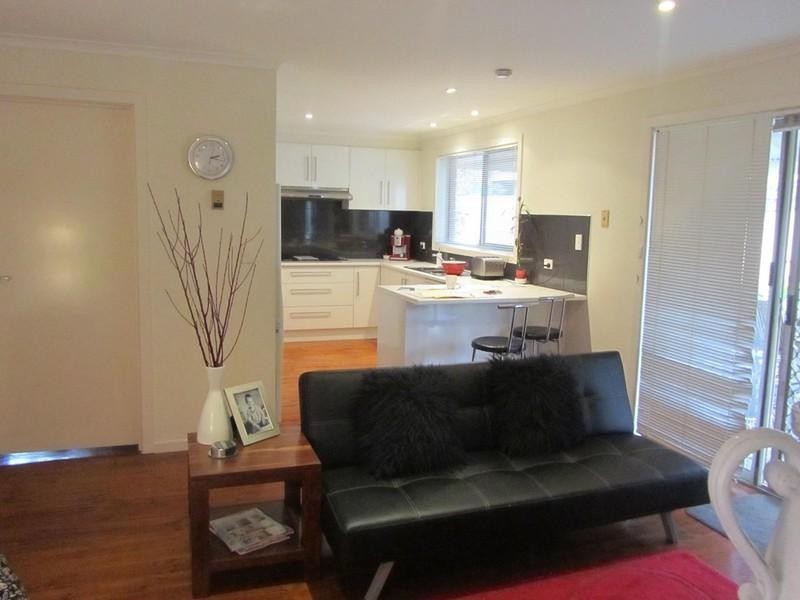 319 Dandelion Drive, Rowville VIC 3178