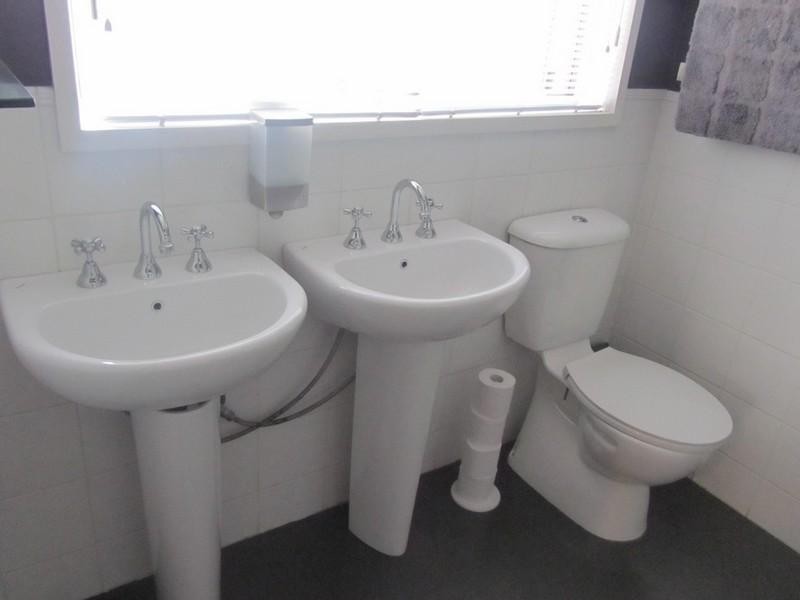 319 Dandelion Drive, Rowville VIC 3178