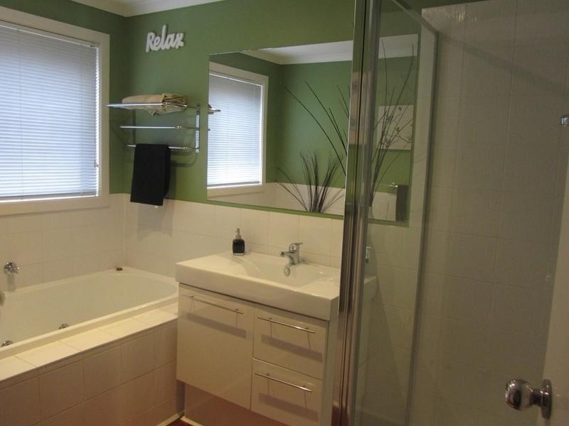319 Dandelion Drive, Rowville VIC 3178