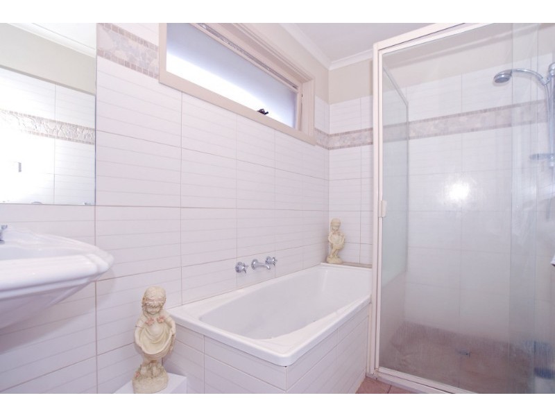 2/718 Ferntree Gully Road, Wheelers Hill VIC 3150